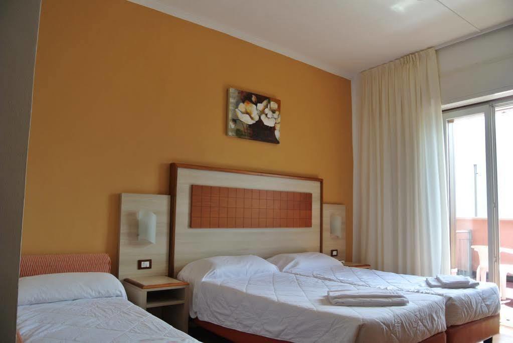 Hotel Castell - Montagnoli Group Limone sul Garda Exterior foto